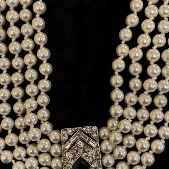 Ralph Lauren Vintage Pearl Necklace with synthetic blue sapphire and crystals - Picture 4 of 6